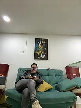 Ixchel Anaid online show from 9, 5, 2026