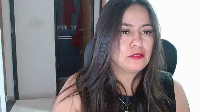 Ixchel Anaid online show from 27, 4, 2026