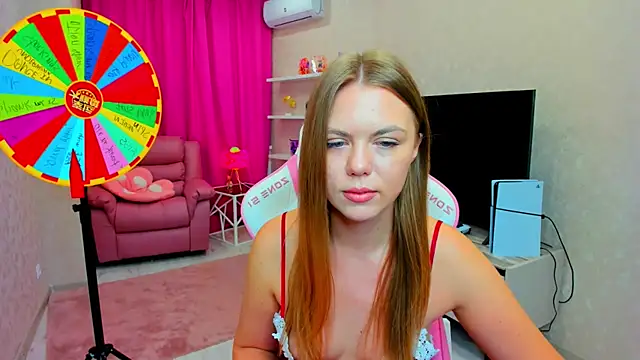 Strawberrye online show from 17, 3, 2026