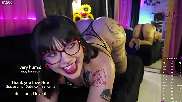 Rachellkors online show from 5, 11, 2025