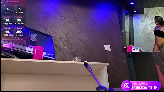 im-your-lovee online show from 9, 4, 2026