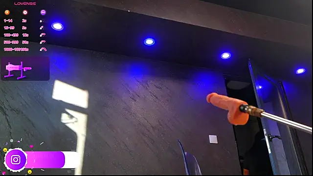 im-your-lovee online show from 25, 10, 2025