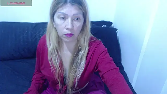 Dulce-Bella online show from 1, 10, 2025