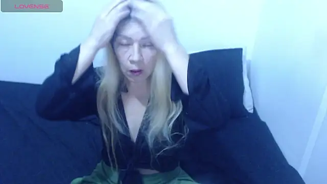 Dulce-Bella online show from 29, 3, 2026