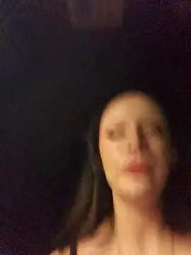 EVILYN online show from 4, 10, 2025