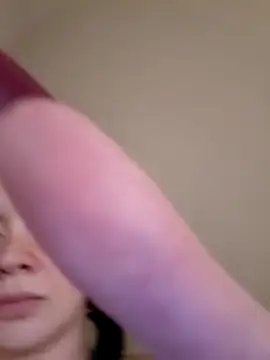 EVILYN online show from 9, 9, 2025