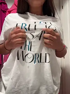 Aestheticsgirl online show from 9, 9, 2025