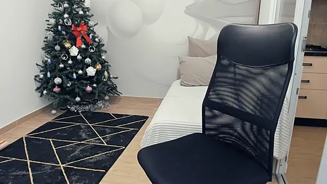 ClaraAndTerry online show from 10, 1, 2025