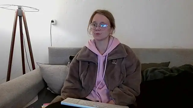 little-leni online show from 12, 3, 2026