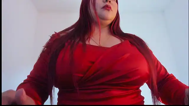 MIss Kendall  online show from 4, 3, 2025