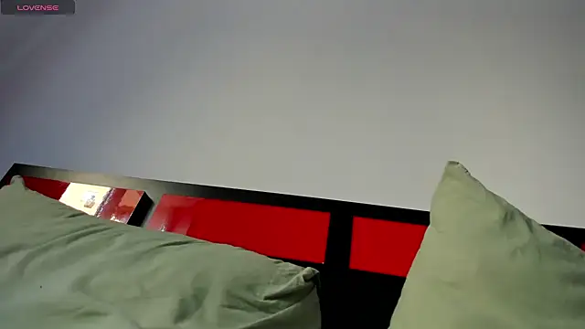 suuzykiss online show from 1, 10, 2025