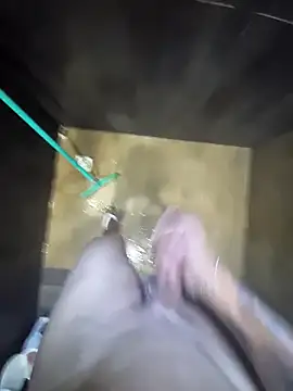 Snapshot of lucas_souza21 chatting on 5, 3, 2025 lucas souza21 online show from 5, 3, 2025