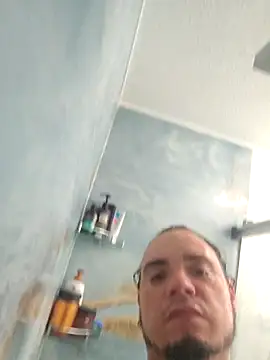 latinoflpr online show from 12, 11, 2025