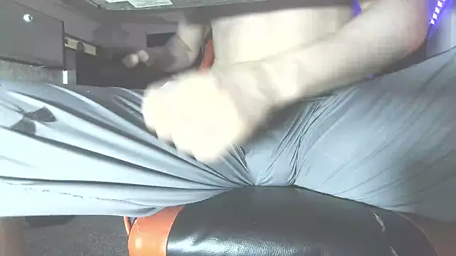 Dick and muscles online show from 16, 10, 2025