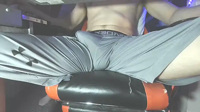 Dick and muscles online show from 11, 10, 2025