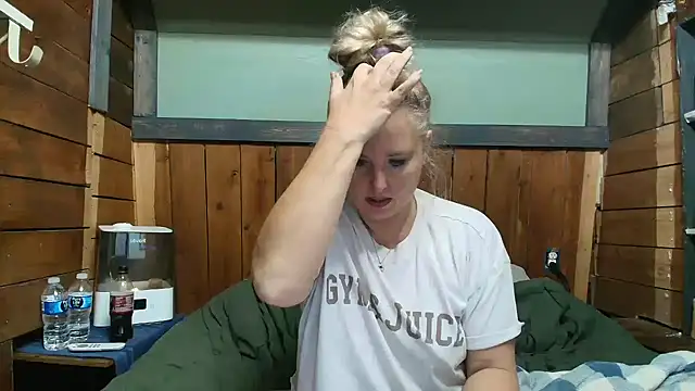 Snapshot of lisaxlovexxx chatting on 21, 2, 2026 lisaxlovexxx online show from 21, 2, 2026