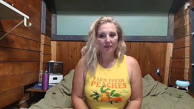 Snapshot of lisaxlovexxx chatting on 14, 7, 2026 lisaxlovexxx online show from 14, 7, 2026