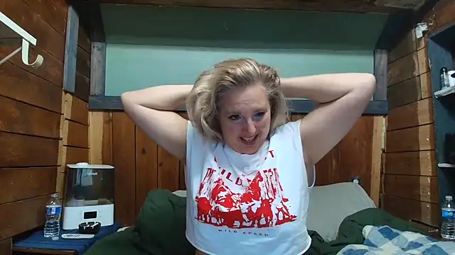 Snapshot of lisaxlovexxx chatting on 16, 2, 2026 lisaxlovexxx online show from 16, 2, 2026