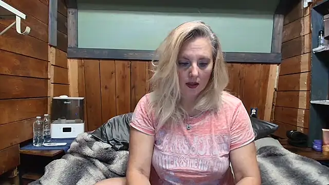 lisaxlovexxx online show from 18, 5, 2026