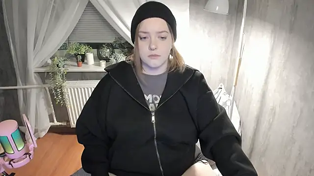 Snapshot of Sophia_Edwards chatting on 24, 2, 2025 Sophia Edwards online show from 24, 2, 2025