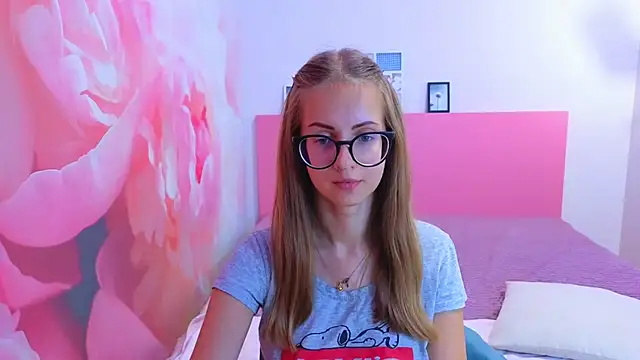 AliceAdams online show from 13, 9, 2025