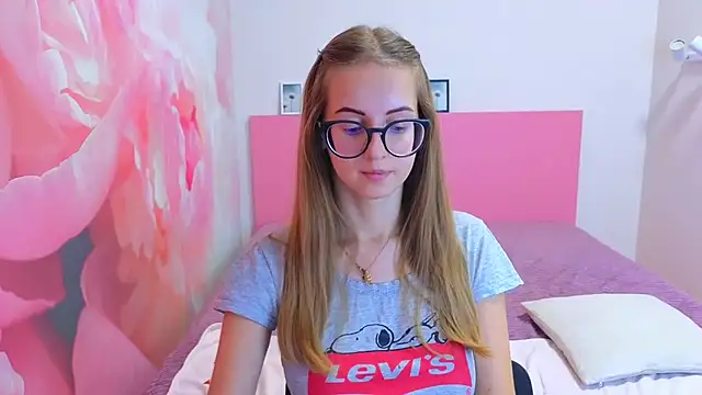 AliceAdams online show from 13, 11, 2025