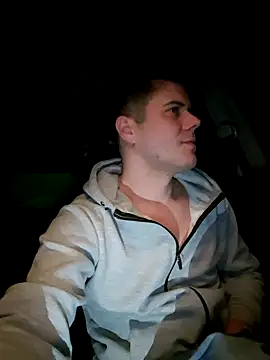 Snapshot of RiskyBoyMike chatting on 26, 1, 2025 RiskyBoyMike online show from 26, 1, 2025