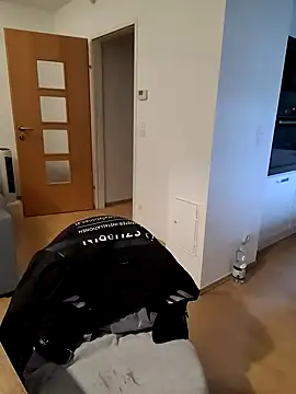 Snapshot of RiskyBoyMike chatting on 21, 1, 2025 RiskyBoyMike online show from 21, 1, 2025