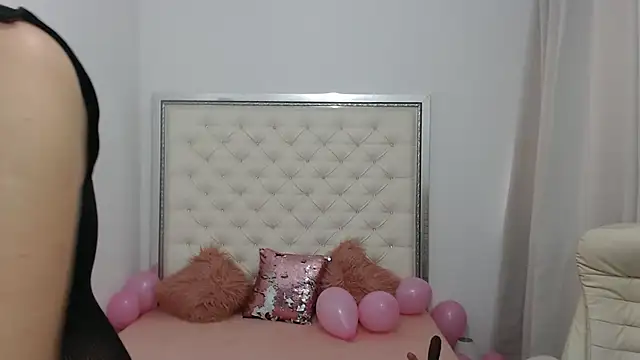 Snapshot of erykajoy chatting on 26, 2, 2025 erykajoy online show from 26, 2, 2025