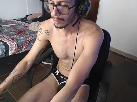 alisterxxx online show from 30, 5, 2026