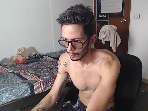alisterxxx online show from 25, 5, 2026