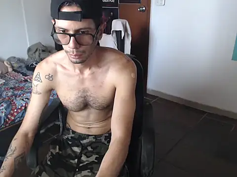Snapshot of alisterxxx chatting on 18, 7, 2026 alisterxxx online show from 18, 7, 2026