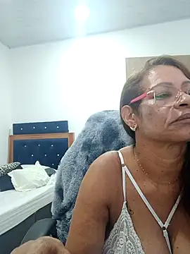 BustyMilf  online show from 9, 10, 2025