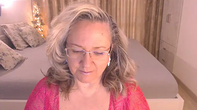 Raisshy online show from 4, 5, 2026