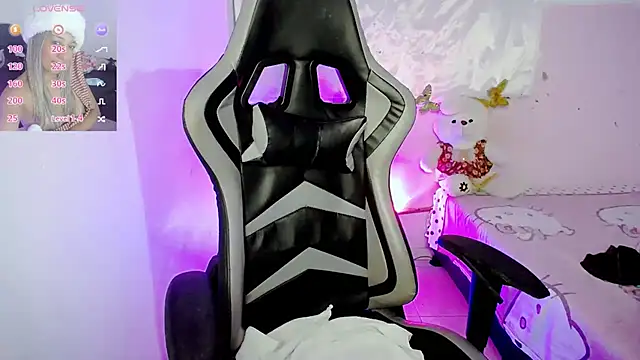 ninatiny online show from 21, 3, 2025