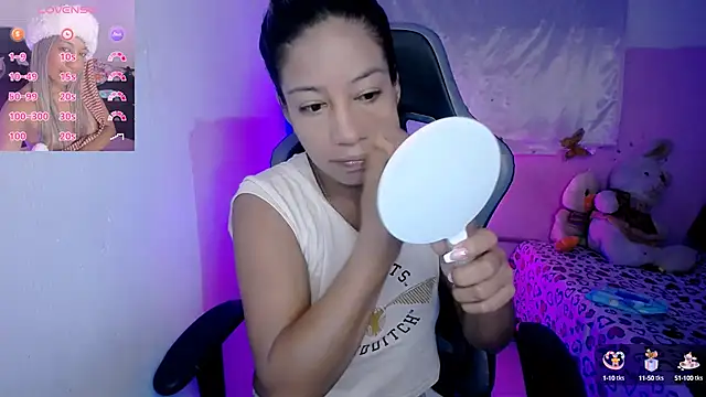 ninatiny online show from 14, 9, 2025