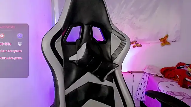 ninatiny online show from 8, 2, 2026