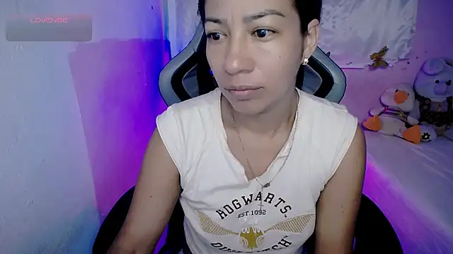 ninatiny online show from 1, 11, 2025