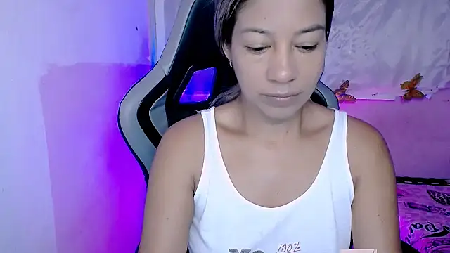 ninatiny online show from 24, 10, 2025