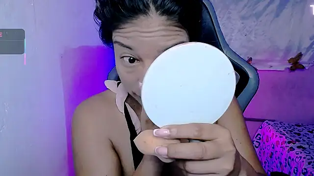 ninatiny online show from 10, 10, 2025