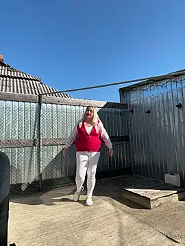 Snapshot of SabinaSweety chatting on 4, 3, 2026 SabinaSweety online show from 4, 3, 2026