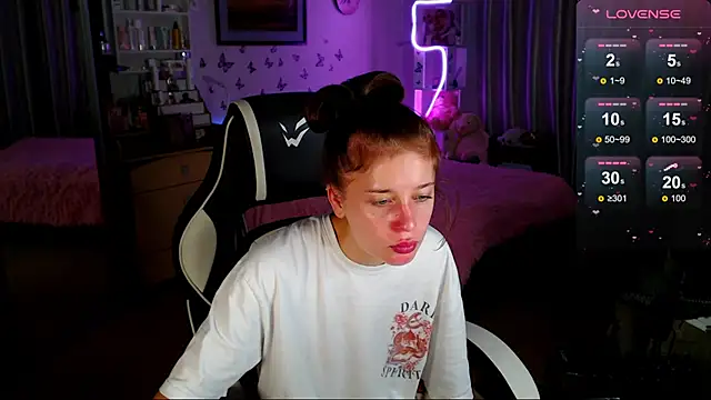 Kira honeyy online show from 9, 9, 2025