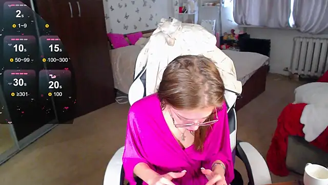 Snapshot of Kira_honeyy chatting on 11, 4, 2026 Kira honeyy online show from 11, 4, 2026