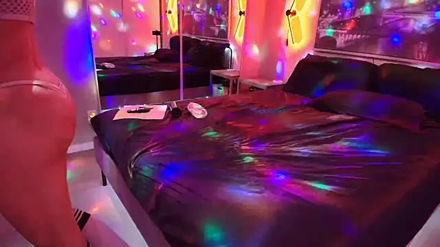 MikyFoxx online show from 27, 3, 2026