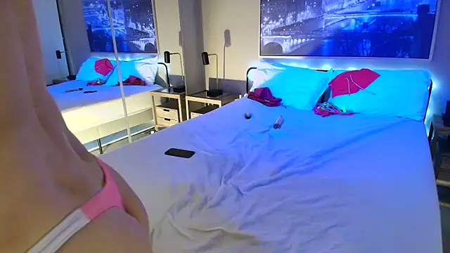 MikyFoxx online show from 27, 2, 2025