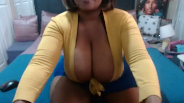 BUSTYDEE online show from 15, 10, 2025