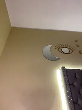 KIARAPRETTY online show from 20, 3, 2025