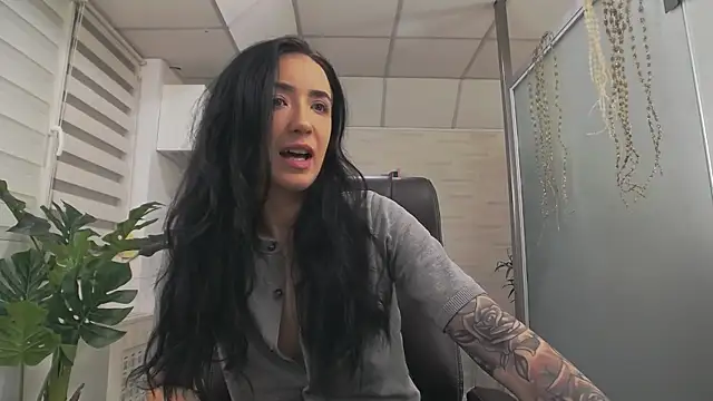 GlamKate online show from 15, 12, 2025