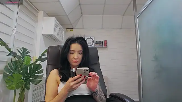 GlamKate online show from 12, 2, 2025