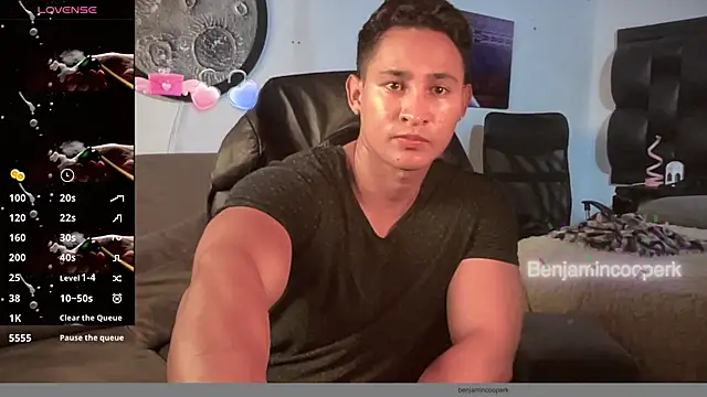 BenjaminCooperk online show from 16, 10, 2025